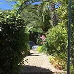 Jacadi * لا كروا فالميه