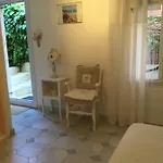 Jacadi لا كروا فالميه